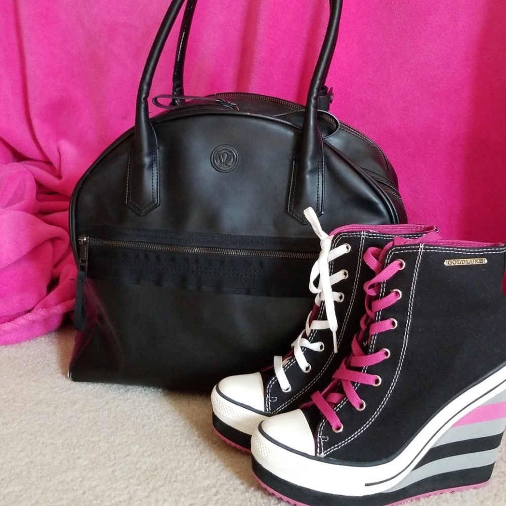 Lululemon gym bag